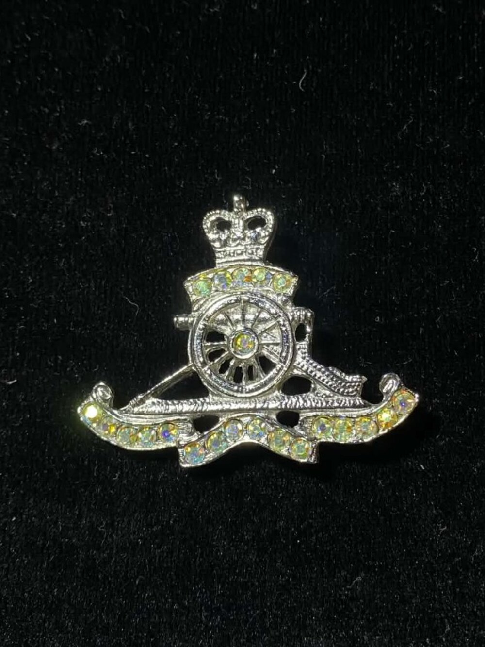 Vintage Sweetheart Brooch Artillery Cap Badge recreation Crown Aurora B Stones